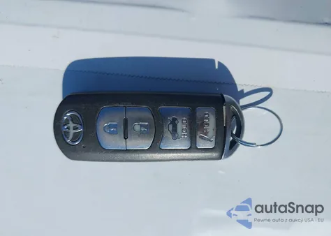 2018 Toyota Yaris Ia z USA, uszkodzony, nr VIN 3MYDLBYV4JY312724